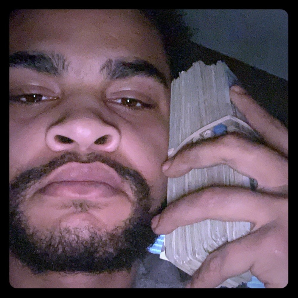 Meet your Posher, Devan